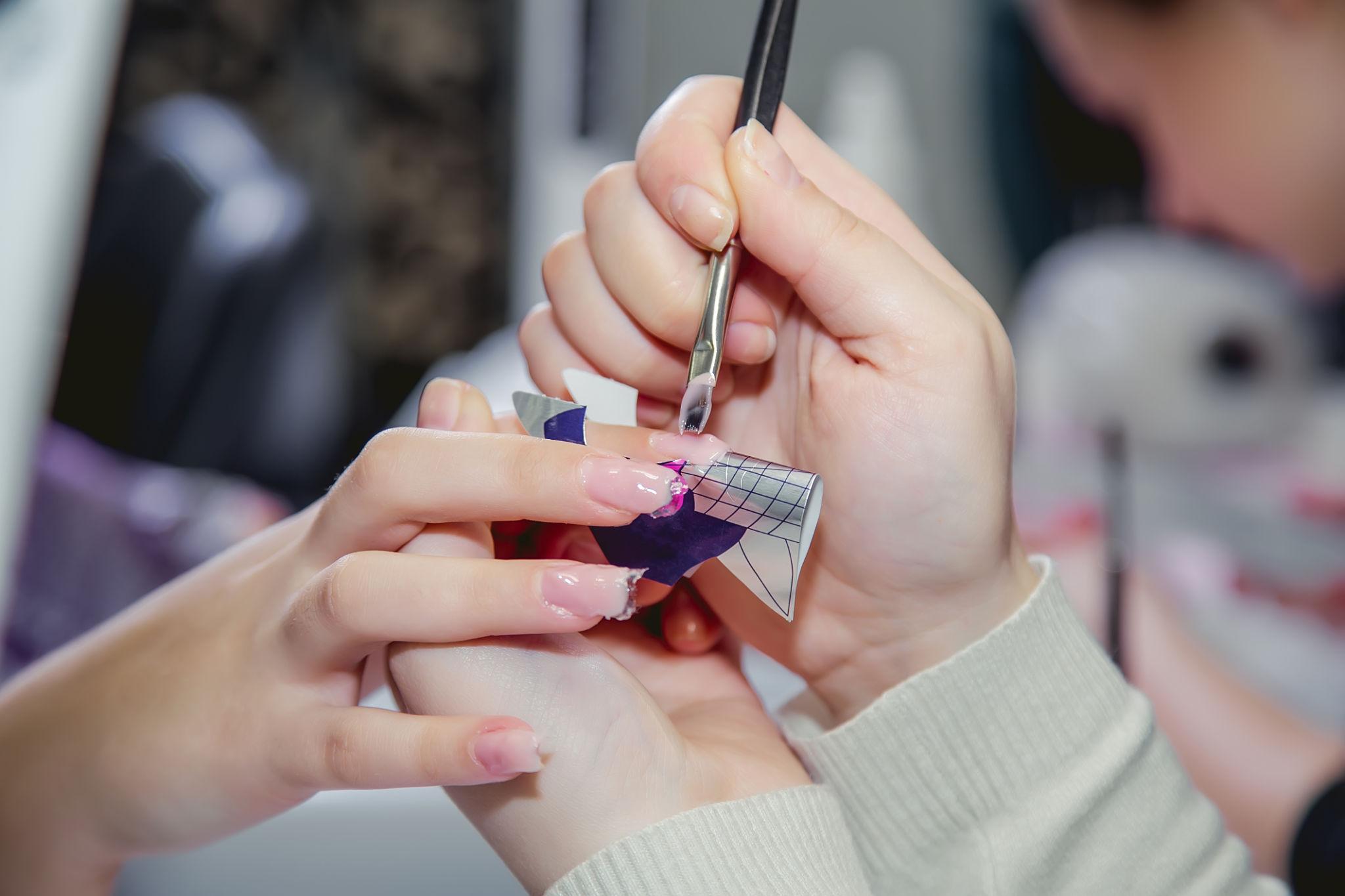 Dạy Nail Nên Học Những Kỹ Thuật Nào Trước Để Dễ Thành Nghề?